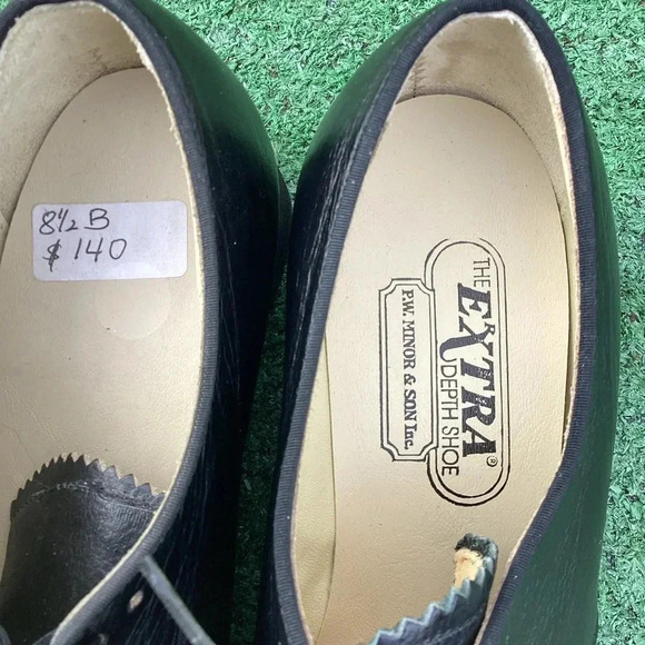 The Extra Depth Shoe Black leathered Loafers Size 8.5 - Picture 4 of 14